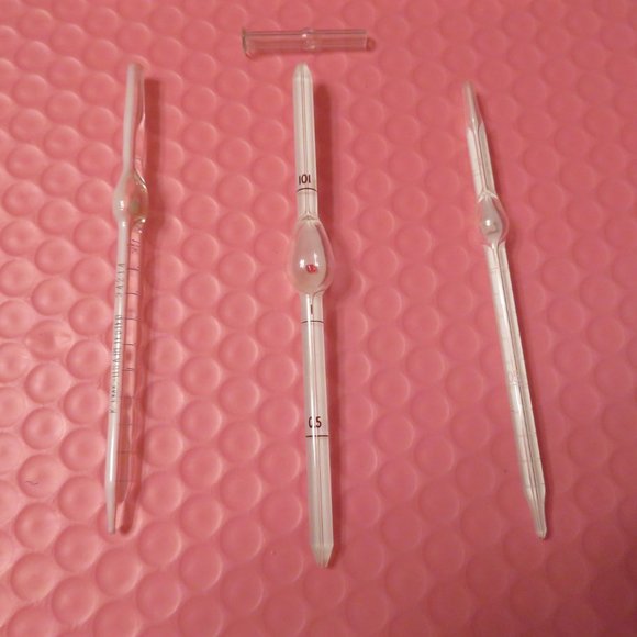 Vintage Hemacytometer w/Pipettes - Picture 3 of 4